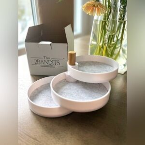 The 2Bandits 3 Tier Jewelry Dish Catchall Tray, New in Box